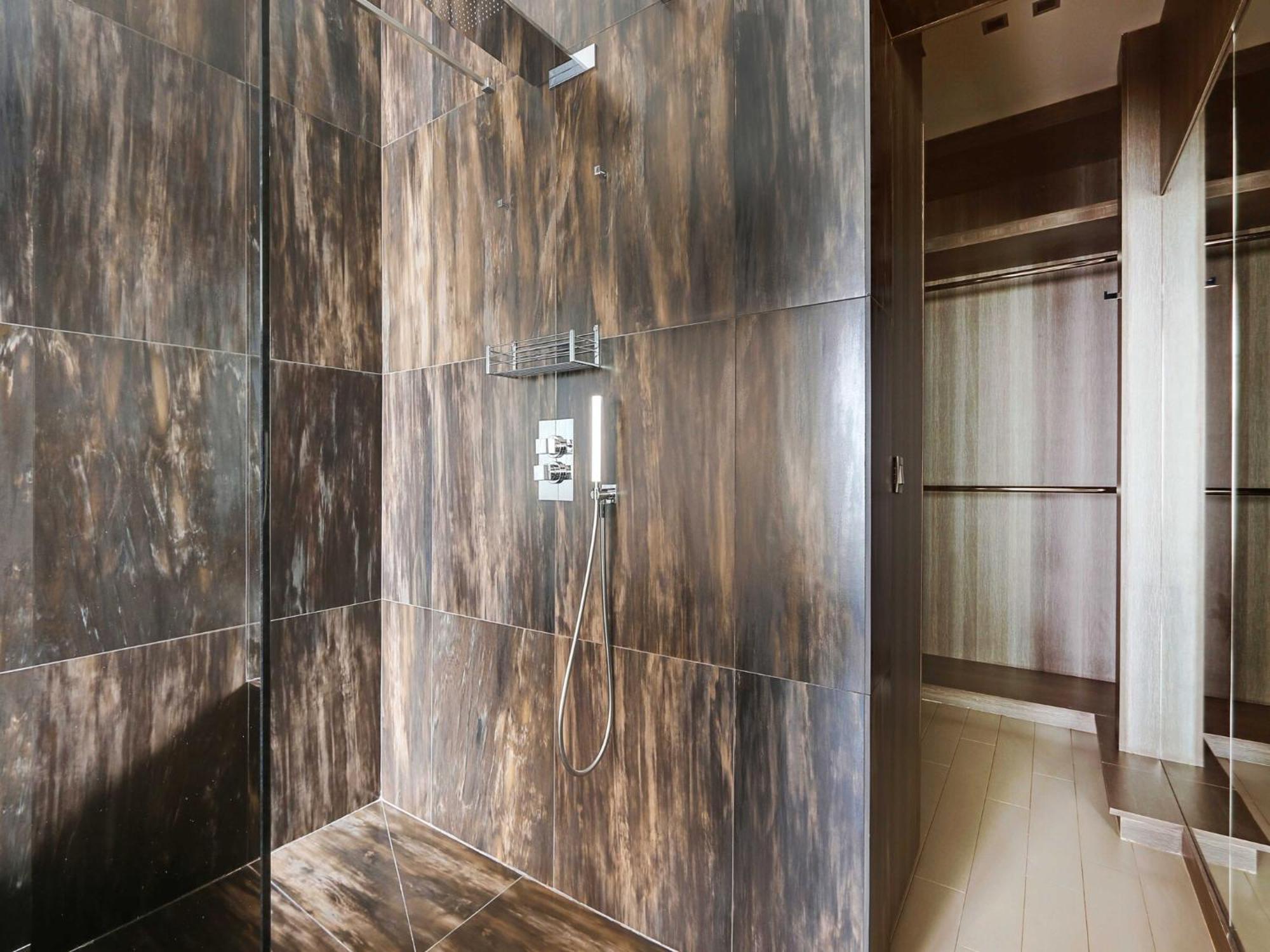 Elegant Aprt- 2bdr 4p Close To The Champs Elysees Parijs